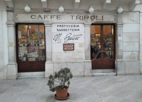 Caffe Tripoli outside