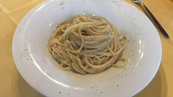 Cacio E Pepe Da Massari food