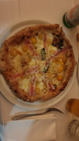 A’ Pizzella food