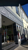 Cafe Sunshine outside