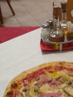 Pizza E Altro food