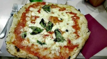 Michele Condurro Pizzeria food