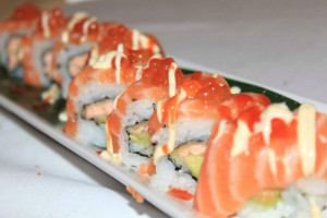 Sushi Salmone food