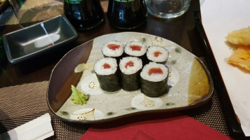 U Sushi food