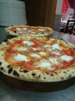 Pizzeria Desiderio Bertella food