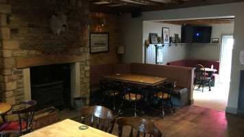 The Bulls Head inside