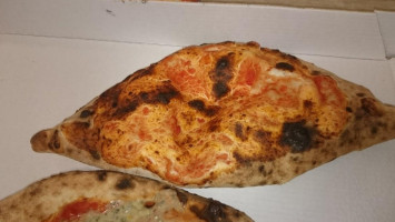 Leader Pizza Di D'errico Massimiliano food