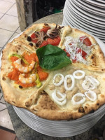 Pizzeria E Cucina food
