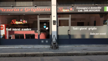 Pizzeria Griglieria Brera inside