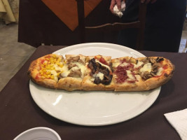 Pizzeria Italia Di Gigi E Ros food