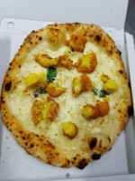 Vittoria Pizzeria food