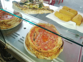 Pizzeria Napule' food
