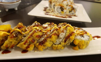 Sushi Yu food