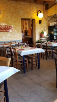 La Piazzetta Pizzeria inside
