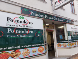 Pomodoro Pizza Grill Hous food