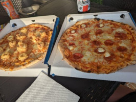 New Pizza Da Chicco E Antonio food