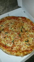 A Tutta Pizza food