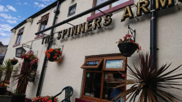 Spinners Arms Adlington food