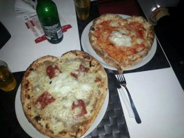 Pizzeria Mangiafuoco food