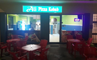 Alì Kebab Pizza inside
