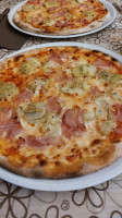 Pizzeria Da Giulio Di Generale Cinzia Carolina E C food