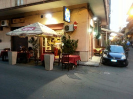 Pizzeria Rimini Di Camonita outside