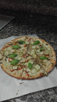 Pizza Piu' food