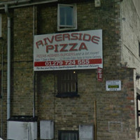 Riverside Pizza inside