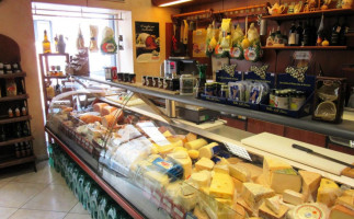 Tradizione E Sapori Salumeria Enoteca food