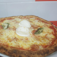 Pizzeria Da Bombolo Di Maddalena Avallone food