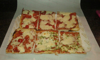 Pizzamania food