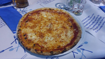 Roxi Pizzeria food