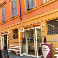 Gelateria Pomposa outside