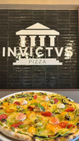 Invictus Pizza food