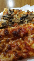 Pizzeria Dino Di Roberti L. Giorgini E. C. food