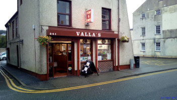 Valla's Fish Chip Shop inside