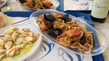 Poseidonia Cooperativa Pescatori Del Circeo food