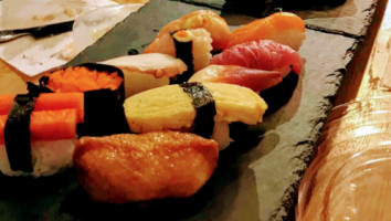 Sen Sushi inside