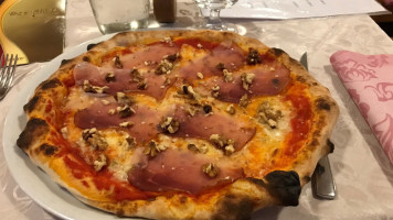 Pizzeria Des Alpes food