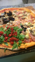 Pizzeria La Cinta Il Surfista food