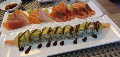 Fu Sushi food