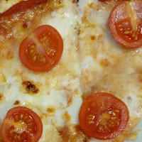A Tutta Pizza Di Carraro Patrizia E Carraro Arianna food