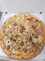 Hanin Pizza Kebab food