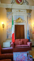 Villa Fenaroli Palace inside