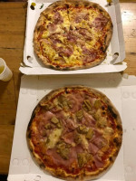 Pizza Da Asporto Al Porto food