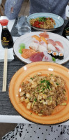 Hanami Sushi Gourmet inside