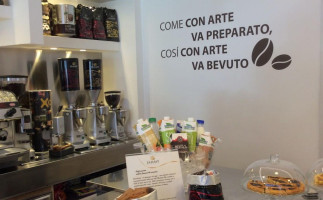 Betti Café Apericena food