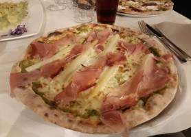 Pizzeria Al Bivio Degli Artisti food