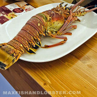 Max Fish And Lobster food