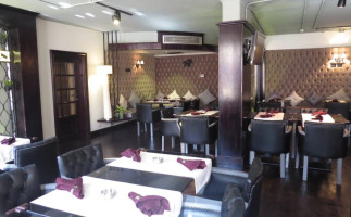 Obsedian Restaurant And Bar inside